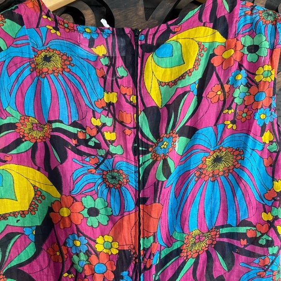 Tunic Blouse Bold Floral Colorful Summer Vacation Bohemian Embellished - Picture 5 of 12